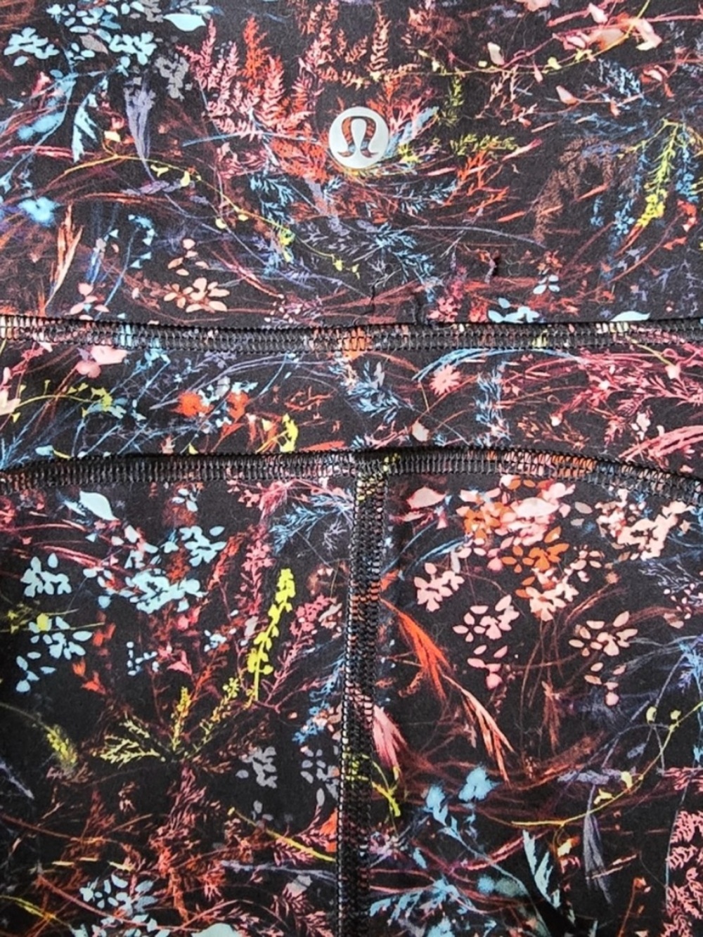 Lululemon Floral running leggings size 10 - Picture 4 of 6